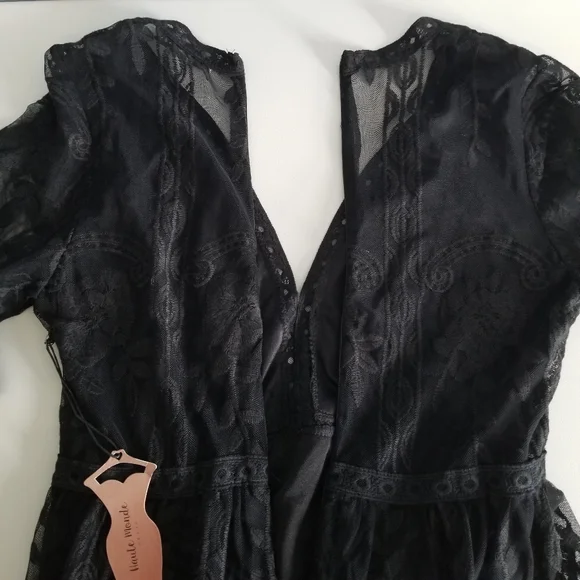 Haute Monde Black Floral Lace Boho Mini Dress Plunge Neckline Women's Large NWT. - Picture 10 of 13